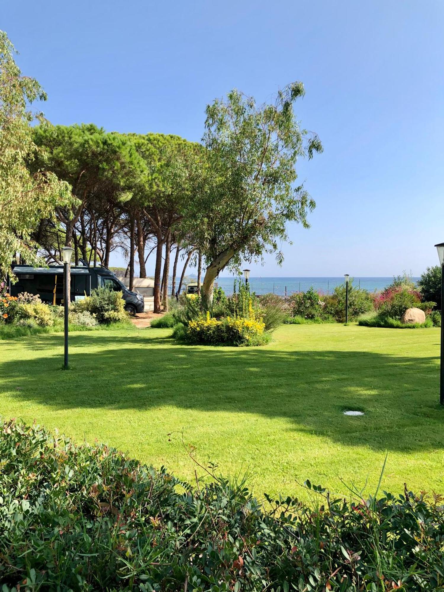 Camping Cala D'Ostia Pula Exterior photo
